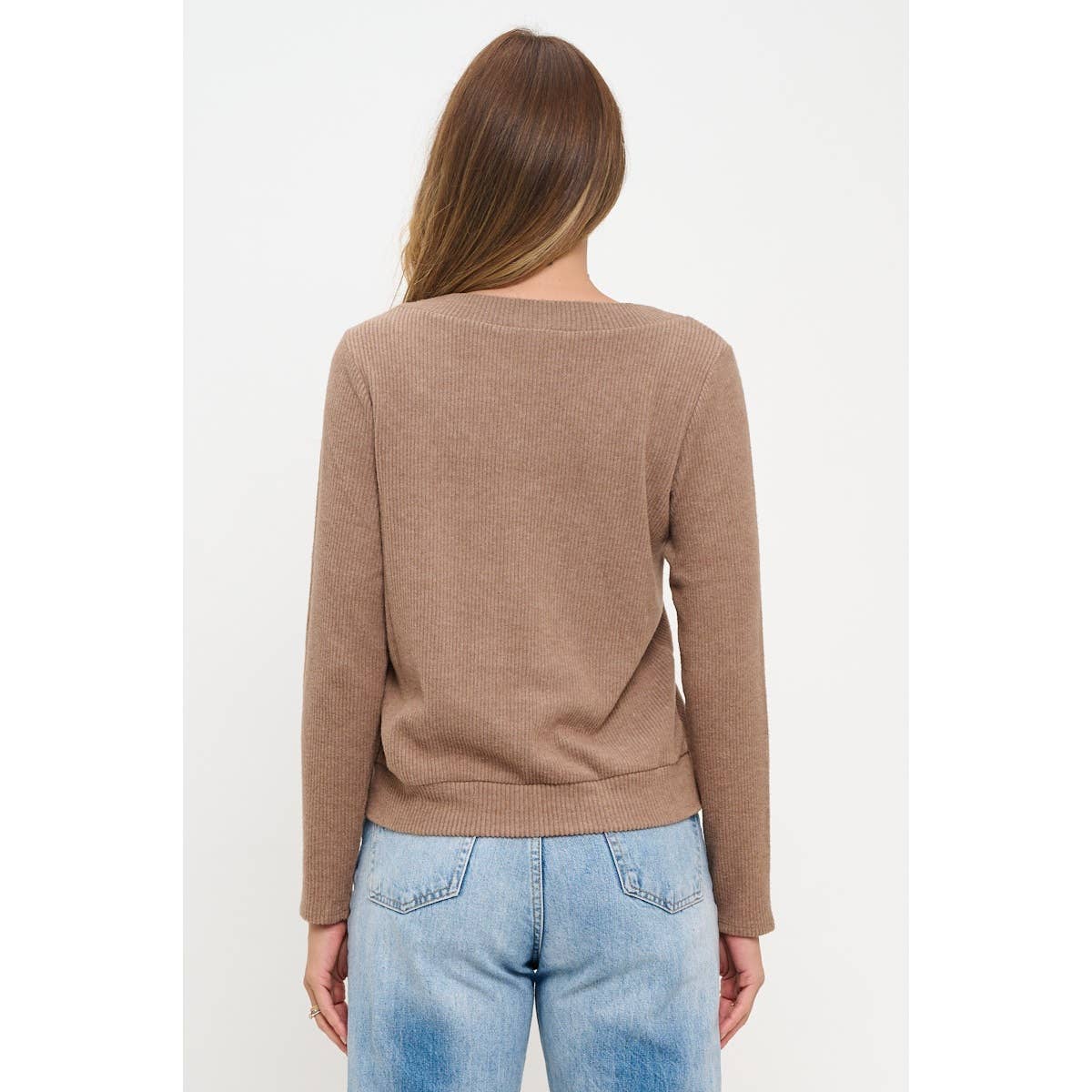 Jacie Lightweight V-Neck Ribbed Sweater - Mocha