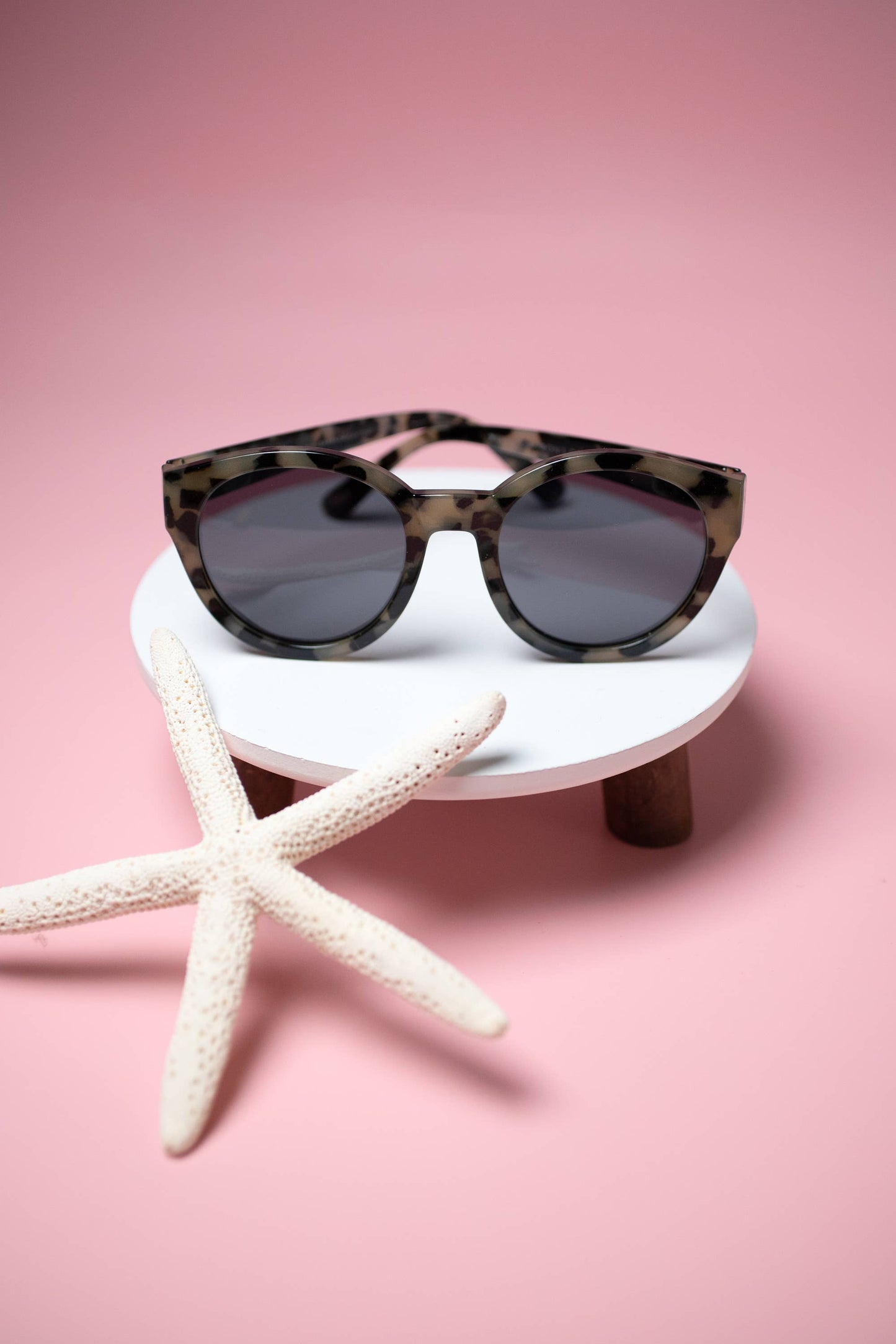 Barbara Sunglasses: Grey Tortoise