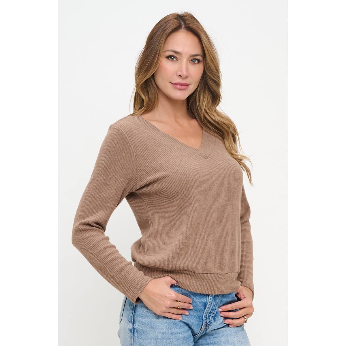 Jacie Lightweight V-Neck Ribbed Sweater - Mocha