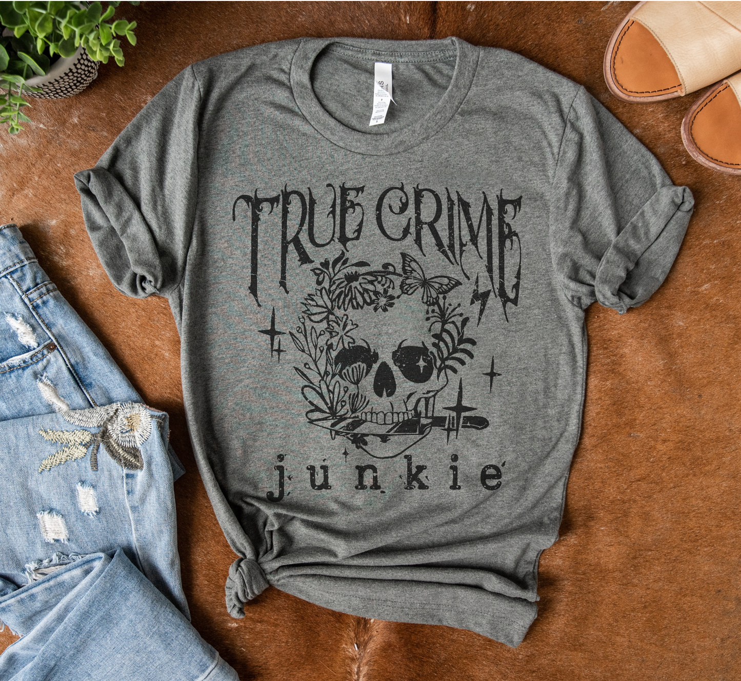 True Crime Junkie Graphic Tee: Graphite