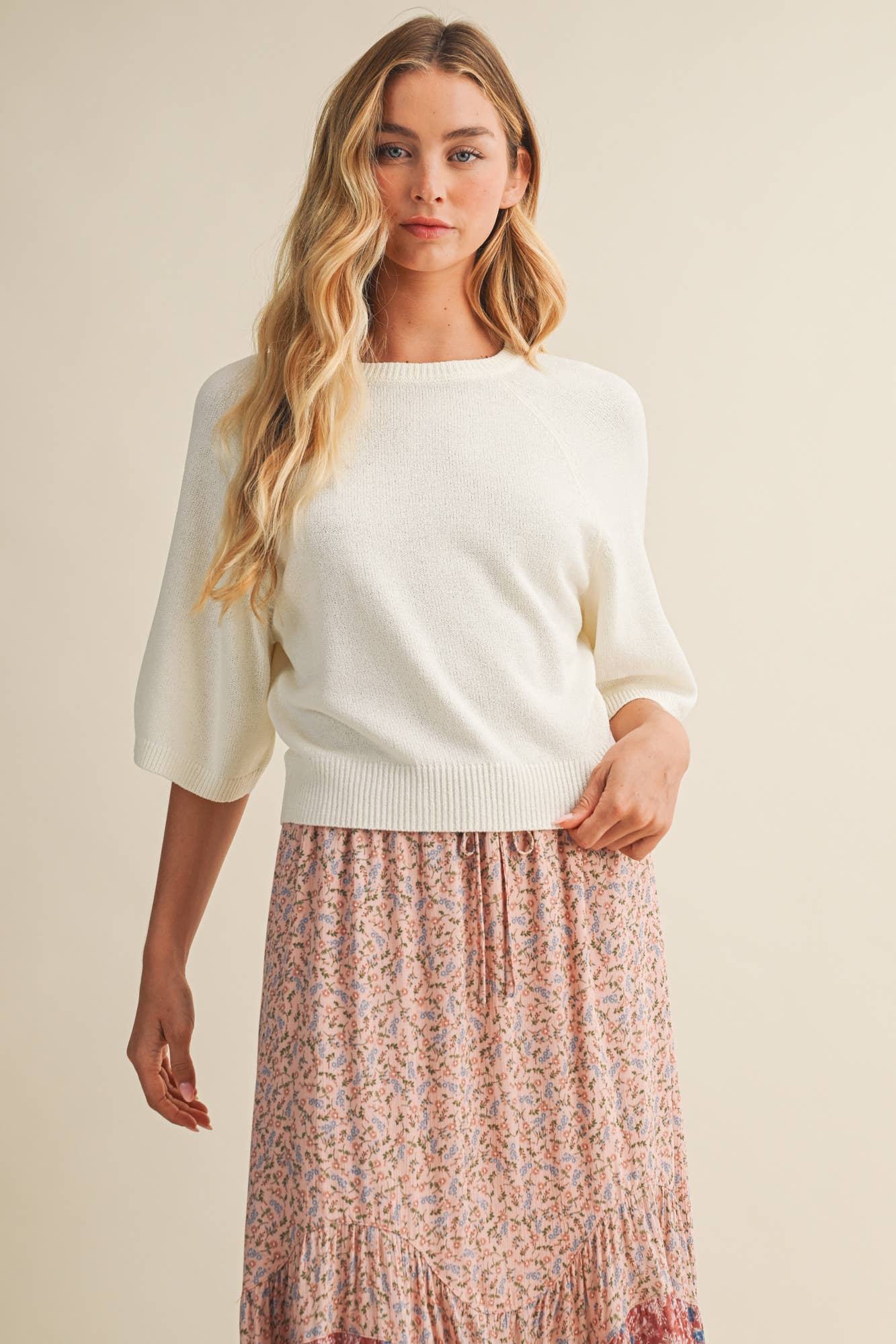 Regan Raglan Sweater: Cream