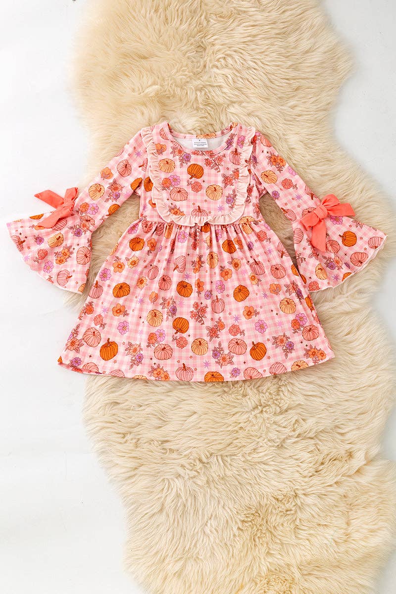 Pumpkin printed on pink dress w/ bell sleeves. DRG62728 Jean: S