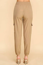 Load image into Gallery viewer, Quickdry Cargo Pants

