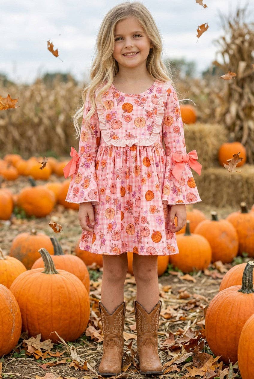 Pumpkin printed on pink dress w/ bell sleeves. DRG62728 Jean: S