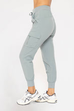 Load image into Gallery viewer, High-Waisted Capri Active Joggers with Pockets
