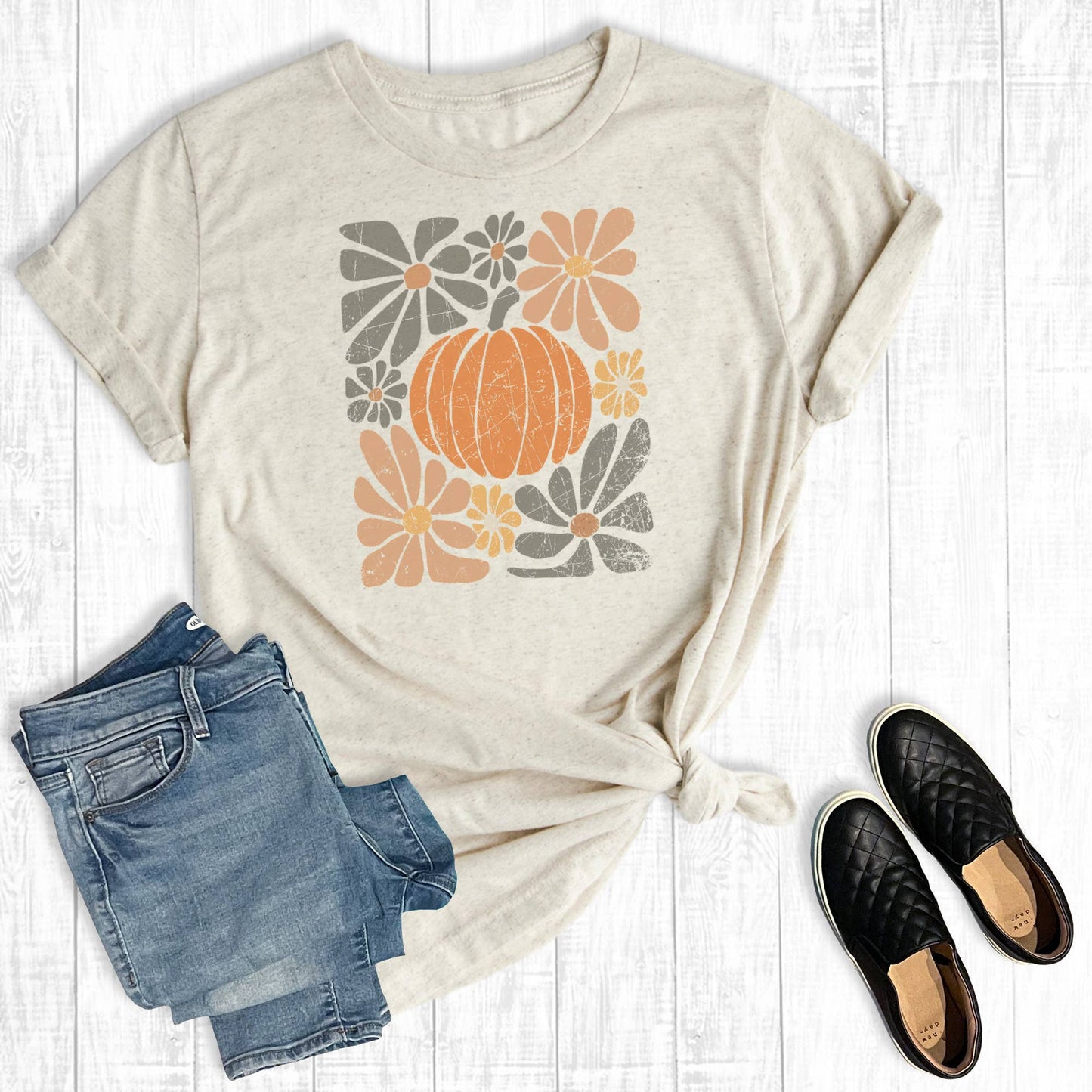 Retro Floral Pumpkin Graphic Tee: Oat / S / Short Sleeve
