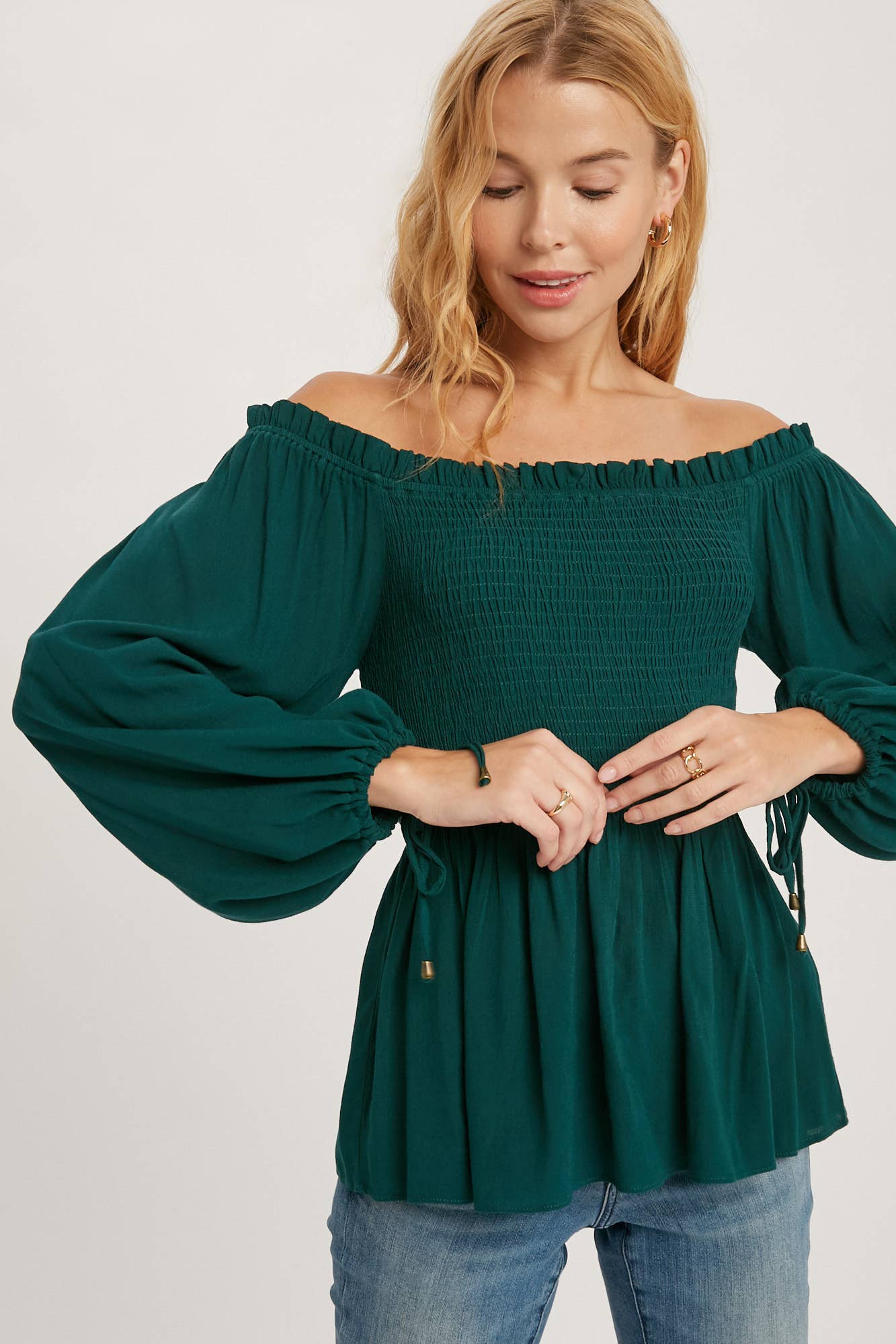 Ansley SMOCKED PEPLUM BLOUSE: BLACK / S