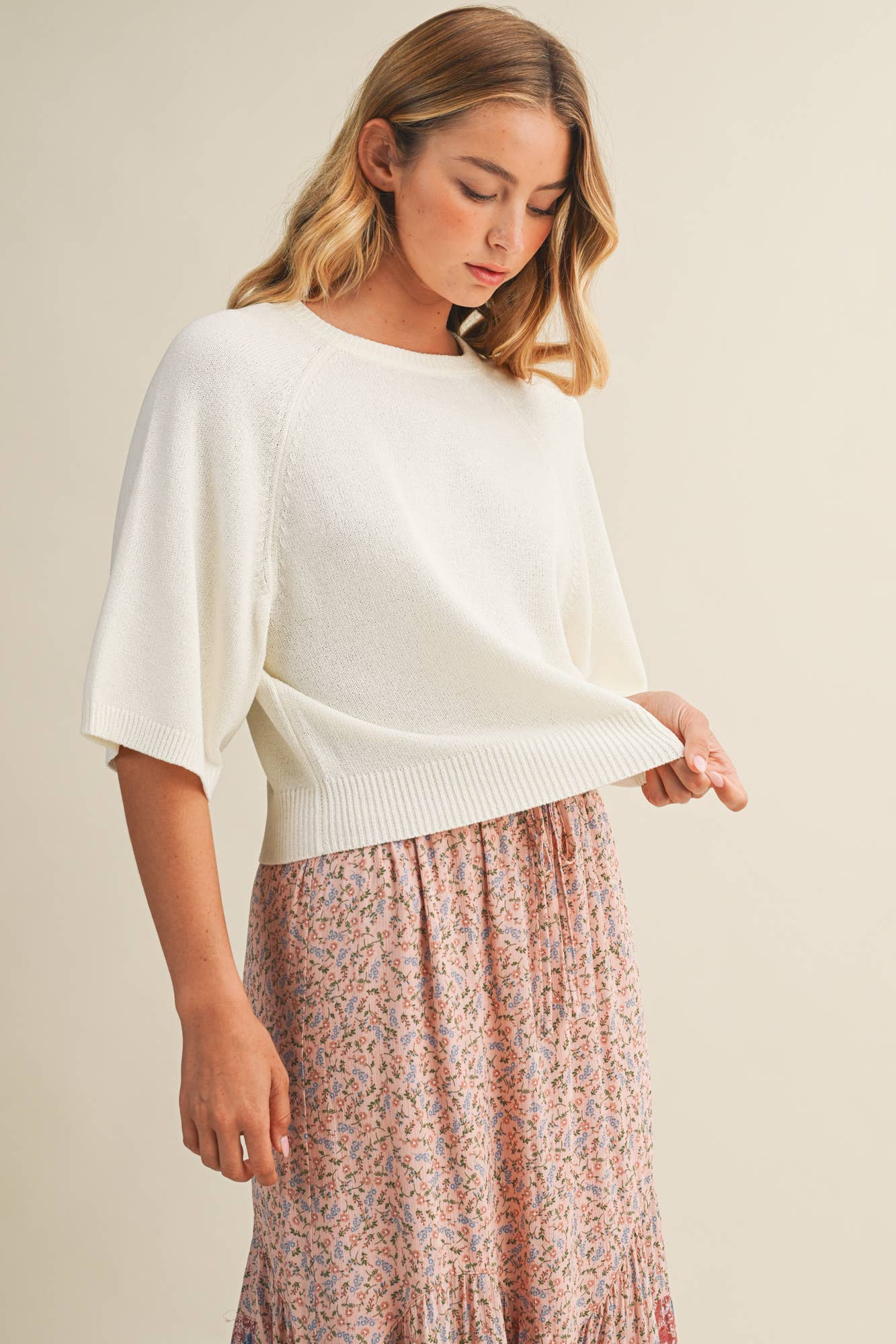 Regan Raglan Sweater: Cream