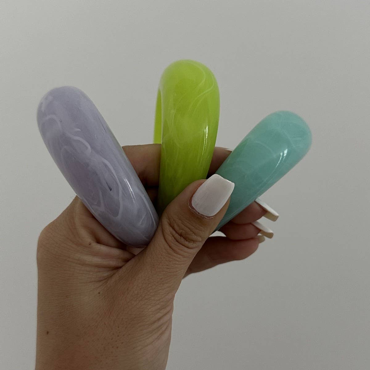 Thin Open Cuff Acrylic Bracelet for Petite Women_CWMM3095: Brown / (OS) 1