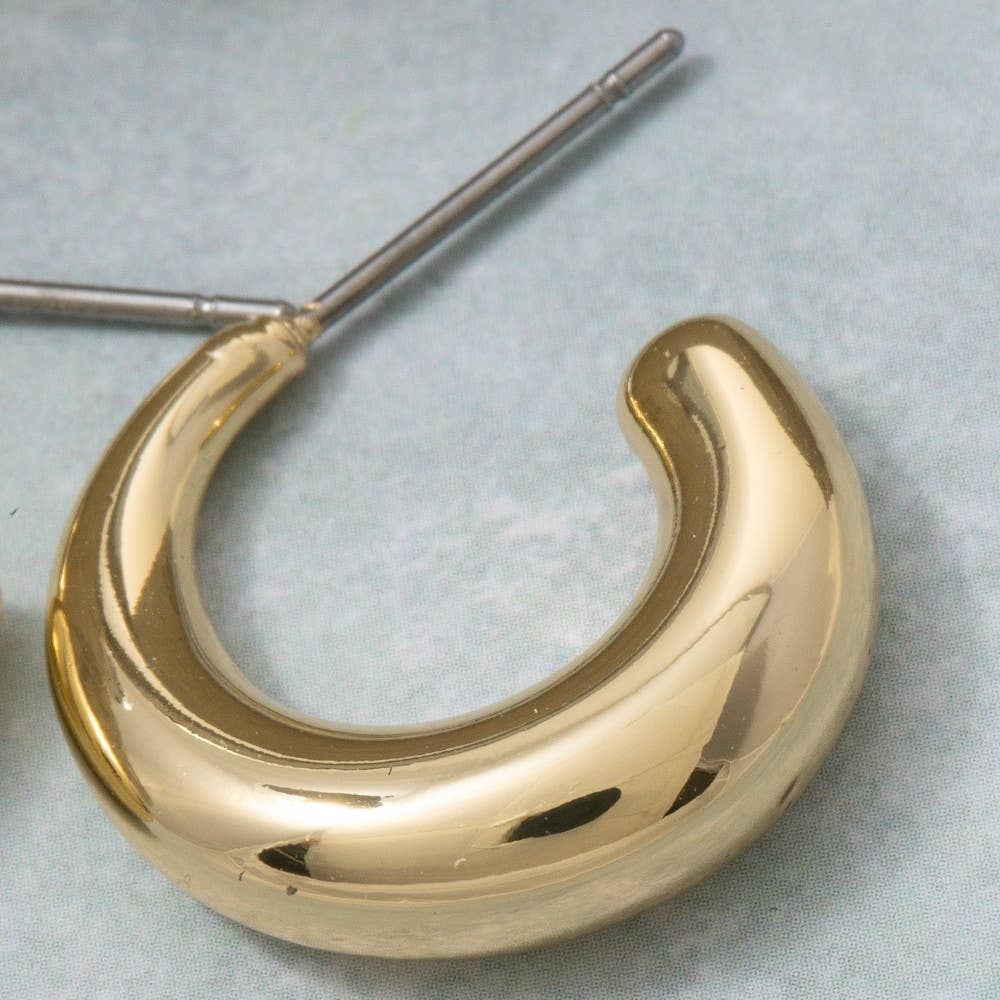 Gold Dipped Simple Hoop Earrings: GOLD