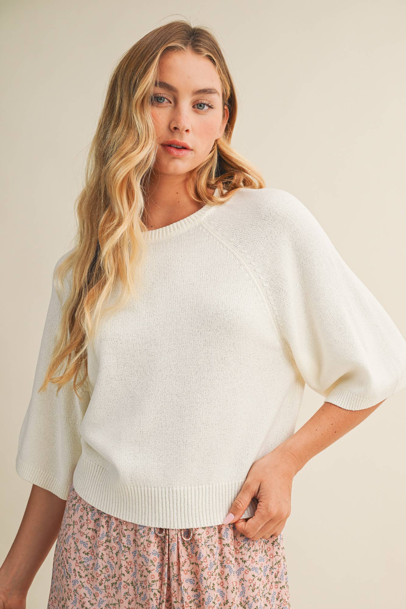 Regan Raglan Sweater: Cream